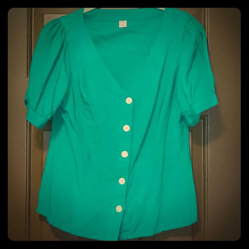 Green button blouse